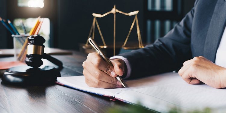 Suç Duyurusunda Bulunma